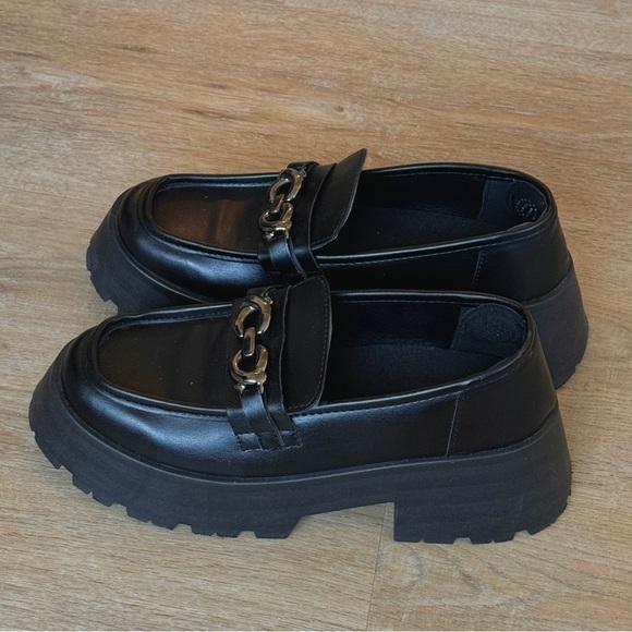 ASOS black chunky loafers with chain / size 39 / 8 - Picture 5 of 5